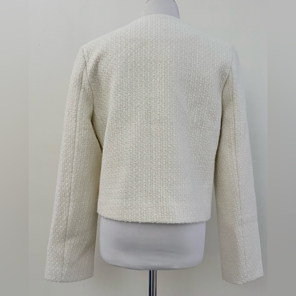 URBAN REVIVO || Chic Cream Women's Cropped Blazer with Gold Buttons. Sz. XL - Picture 9 of 16